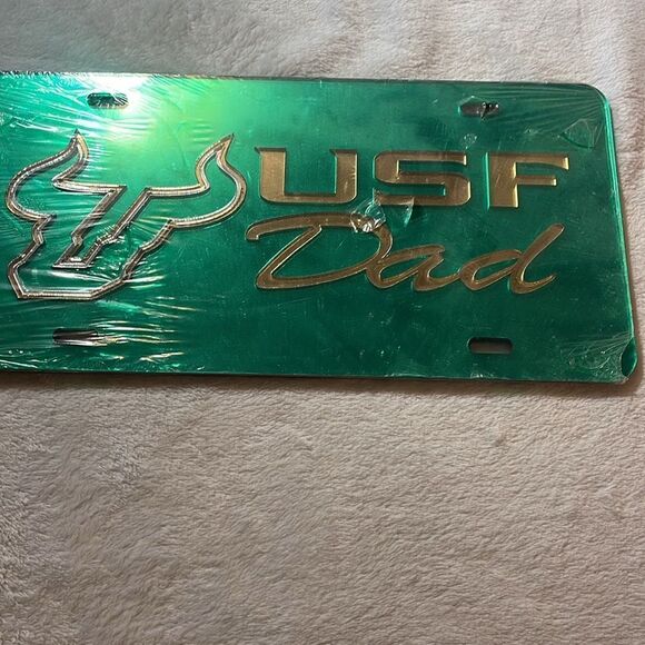 NEW USF Dad license plate - Picture 2 of 5